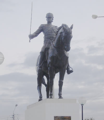 monumento jose andres razuri